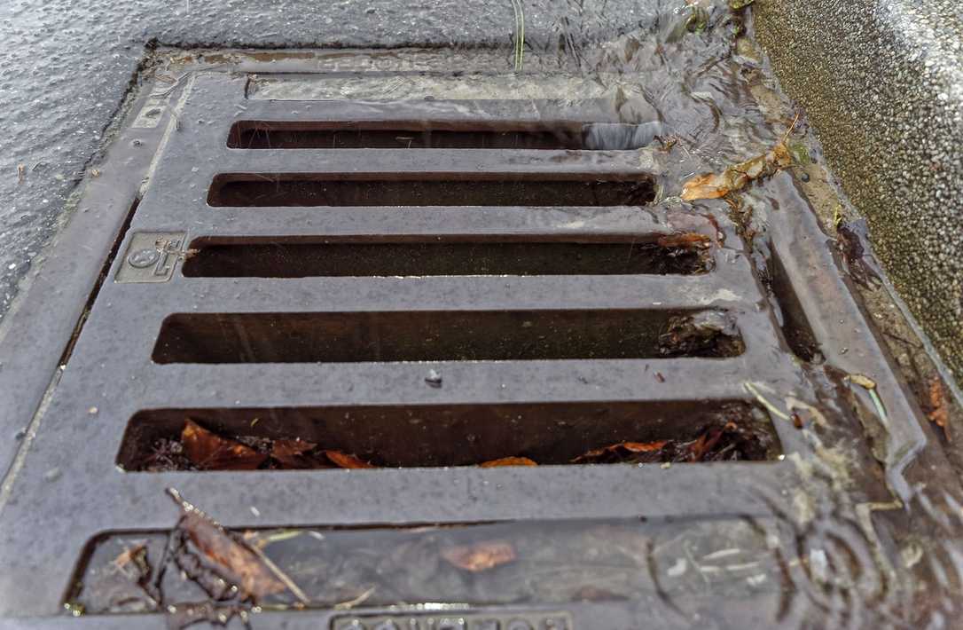 Mit digitaler Zustandserfassung von Straßenabläufen zu bedarfsgerechter Reinigung Mit digitaler Zustandserfassung von Straßenabläufen zu bedarfsgerechter Reinigung