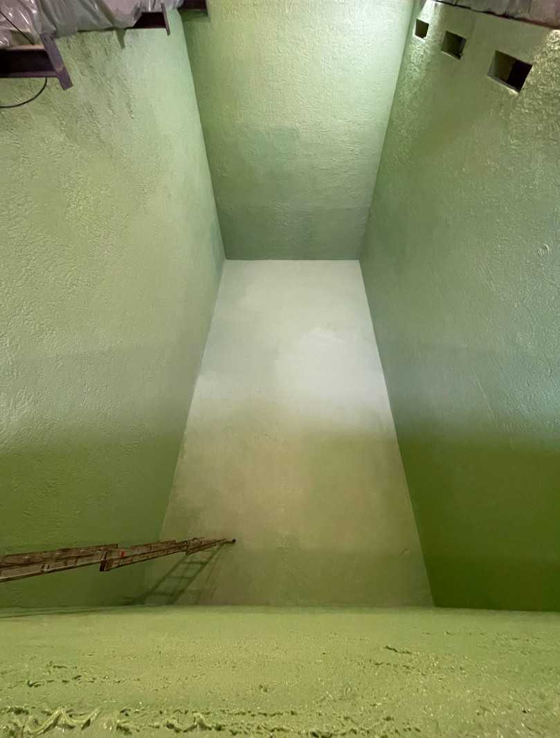 Das Belebungsbecken in der Kläranlage ist ein weiterer Einsatzort für ResiShield. | Foto: Resinnovation Das Belebungsbecken in der Kläranlage ist ein weiterer Einsatzort für ResiShield. | Foto: Resinnovation