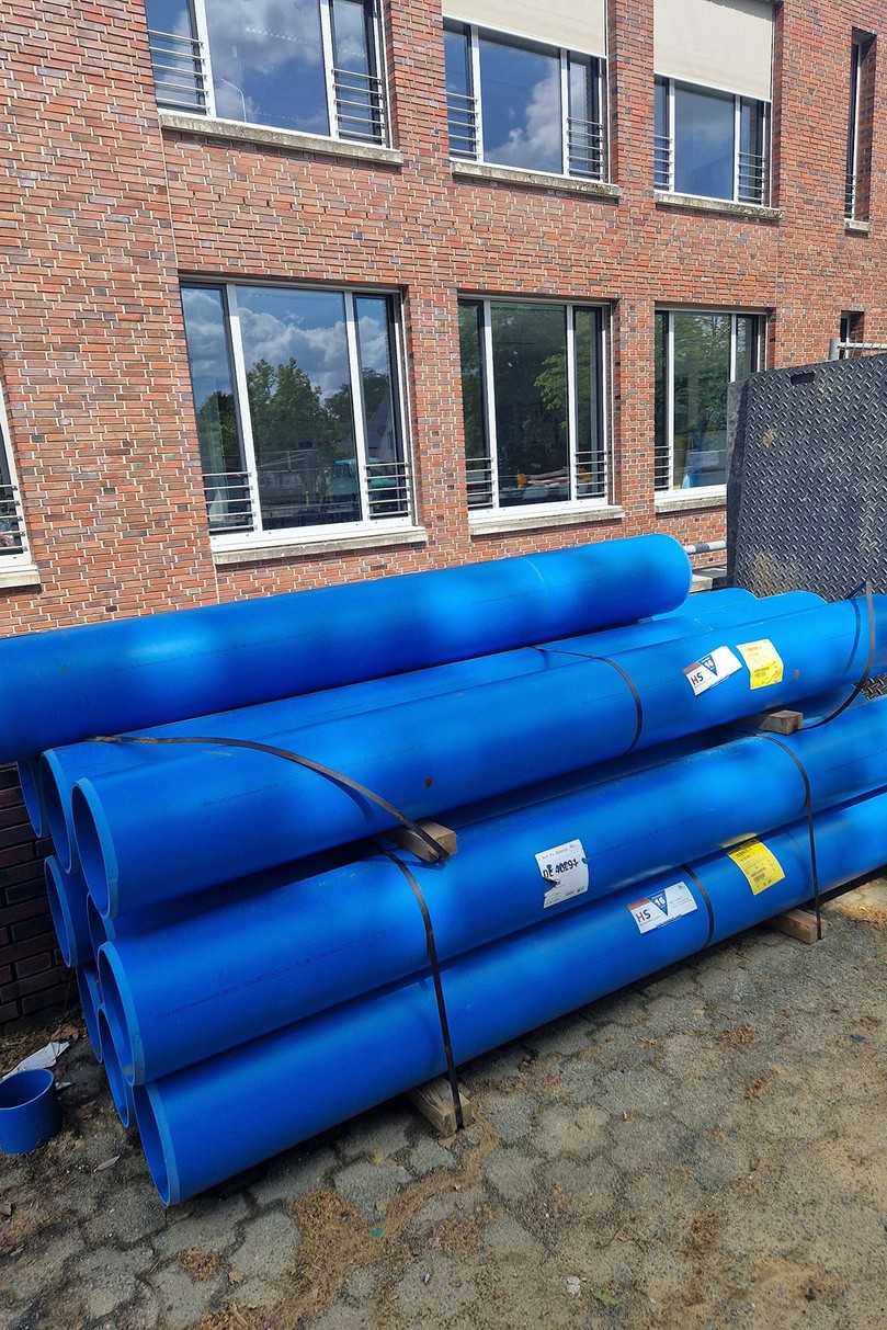 Zum Einsatz kommt auf dem Schulgelände in Telgte ebenfalls das gut zu verlegende HS-Kanalrohrsystem von Funke Kunststoffe. | Foto: Funke Kunststoffe