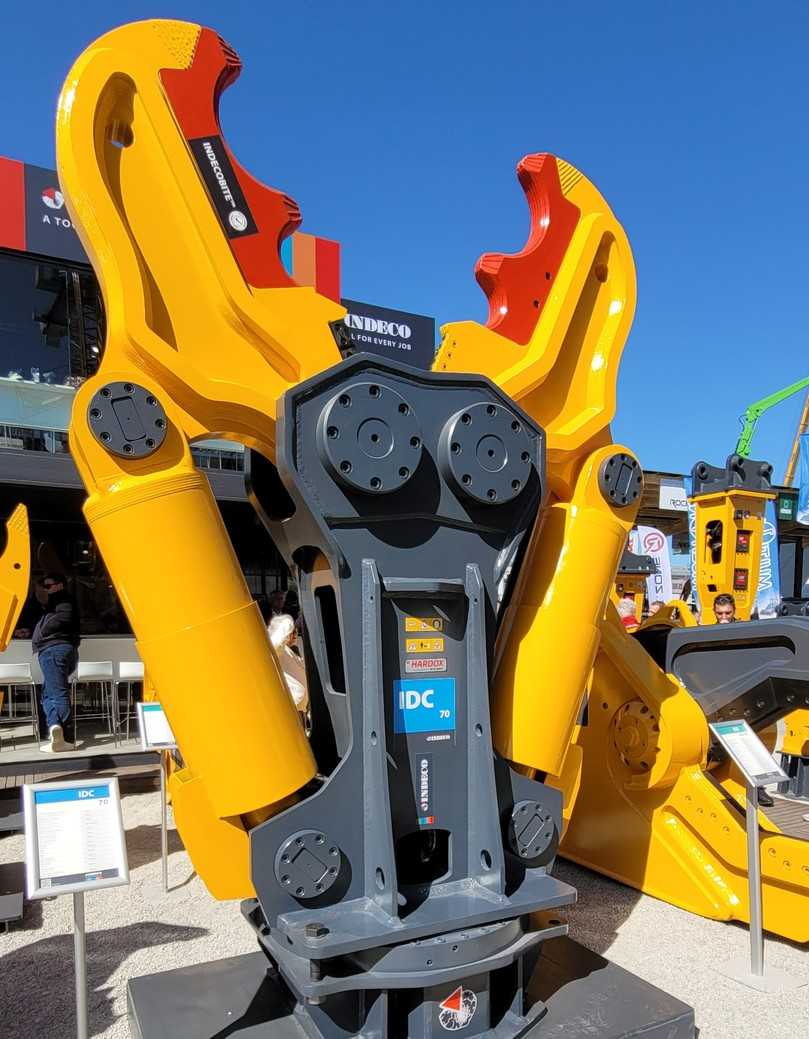 Der neue Indeco IDC 70 hat ein Einsatzgewicht von 7,2 Tonnen und eine Backenöffnung von 1800 mm. | Foto: bb Der neue Indeco IDC 70 hat ein Einsatzgewicht von 7,2 Tonnen und eine Backenöffnung von 1800 mm. | Foto: bb