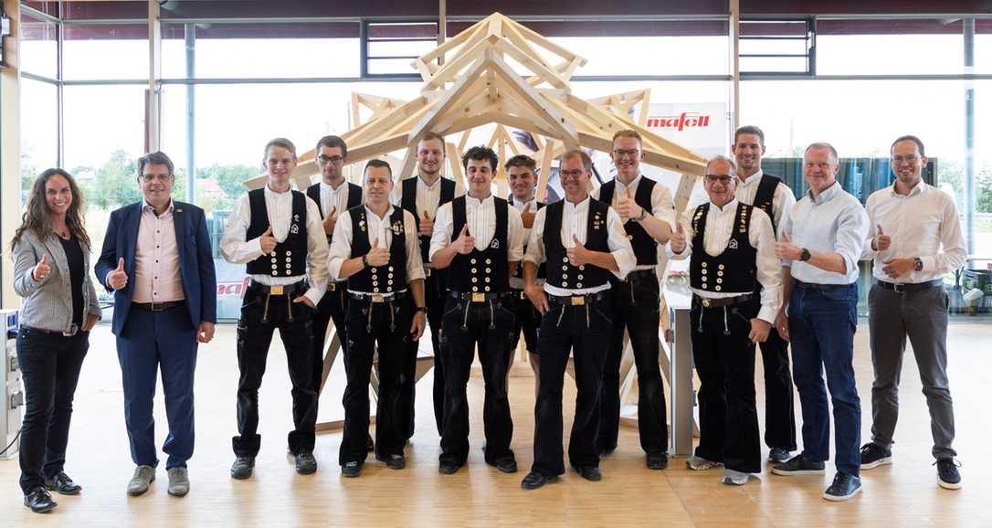 EuroSkills 2025: Zimmerer-Nationalmannschaft trainiert bei Mafell