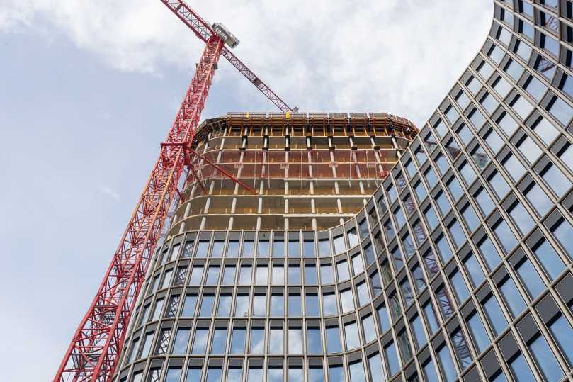 Das Bürohochhaus "Upbeat" bildet den nördlichen Auftakt der Berliner Europacity | Foto: Peri Deutschland