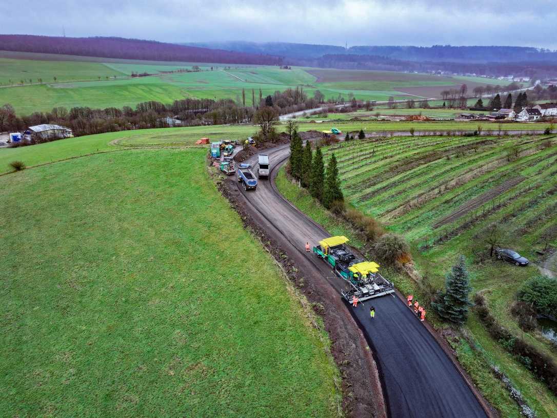Smart Pave: Wie digitale Steuerung den Asphalteinbau deutlich effizienter macht
