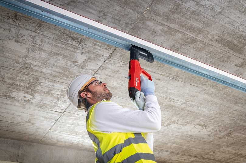Ebenfalls Kategoriensieger: Das vollautomatische Bolzensetzgerät DX 6. | Foto: Hilti AG Ebenfalls Kategoriensieger: Das vollautomatische Bolzensetzgerät DX 6. | Foto: Hilti AG