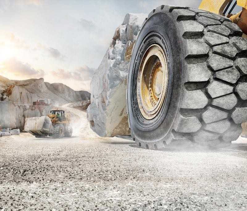 OTR-Reifen: Continental rüstet Radlader und Kipper digital auf