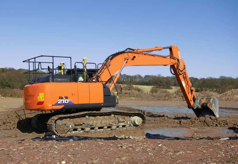 Hitachi kann Kunden in Europa künftig Baggger wie den Zaxis 210LC mit Trimble Earthworks zur Höhenregelung anbieten. | Foto: Trimble Hitachi kann Kunden in Europa künftig Baggger wie den Zaxis 210LC mit Trimble Earthworks zur Höhenregelung anbieten. | Foto: Trimble