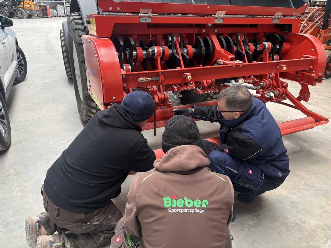 Ende der Rasensaison: Wiedenmann empfiehlt Herbst-Check für Maschinen Ende der Rasensaison: Wiedenmann empfiehlt Herbst-Check für Maschinen