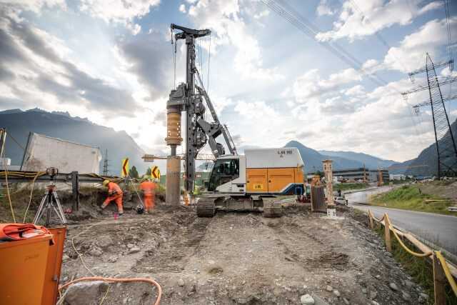 Liebherr baut Batterie-Drehbohrgerät