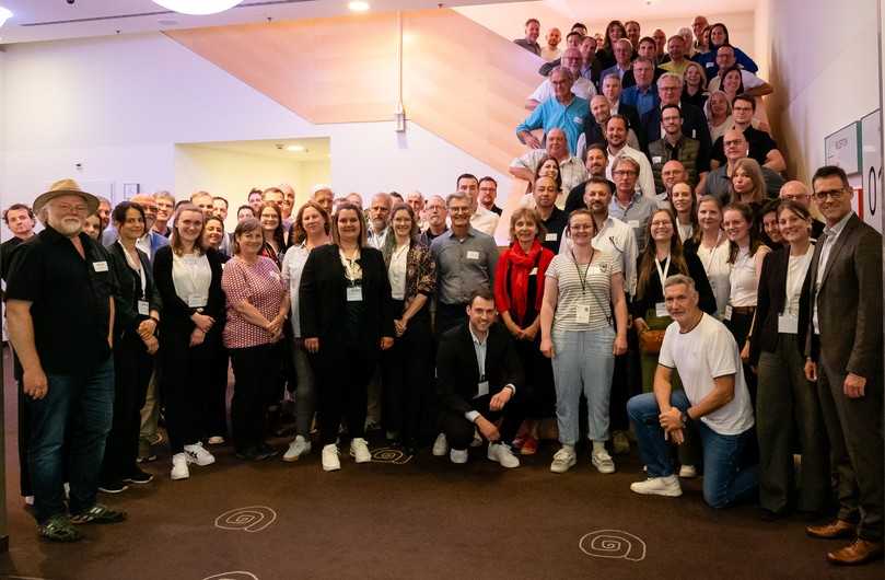 Die BuGG-Mitglieder und das BuGG-Team bei der Mitgliederversammlung des Verbandes am 08.06.2026 in Berlin. | Foto: Bundesverband GebäudeGrün