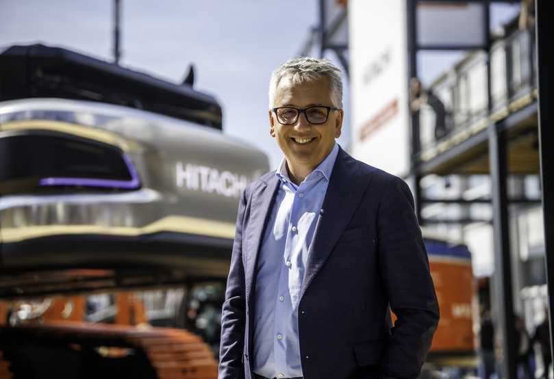 Will den Fortschritt bei emissionsfreien und digitalen Baumaschinen vorantreiben: Francesco Quaranta, Präsident und CEO von Hitachi Construction Machinery Europe. | Foto: Hitachi Will den Fortschritt bei emissionsfreien und digitalen Baumaschinen vorantreiben: Francesco Quaranta, Präsident und CEO von Hitachi Construction Machinery Europe. | Foto: Hitachi