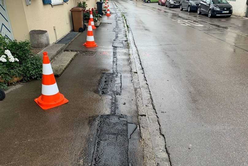 Das sollte man weder der Straße noch seinen Augen antun: schlechte Qualität beim Trenching. | Foto: GLT Das sollte man weder der Straße noch seinen Augen antun: schlechte Qualität beim Trenching. | Foto: GLT