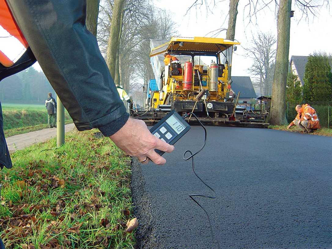 Straßenbau: Asphalt ab 2025 nur noch temperaturabgesenkt Straßenbau: Asphalt ab 2025 nur noch temperaturabgesenkt