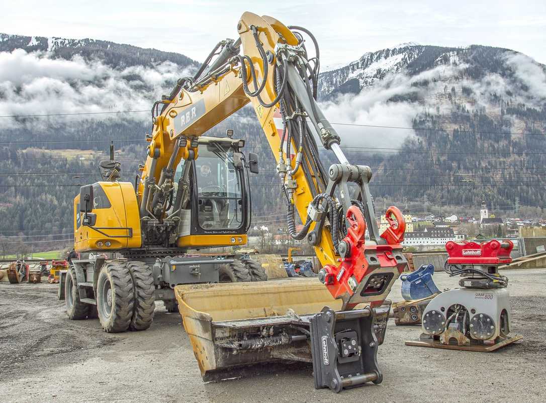 Bagger durch Schnellwechsler variabel einsetzbar Bagger durch Schnellwechsler variabel einsetzbar