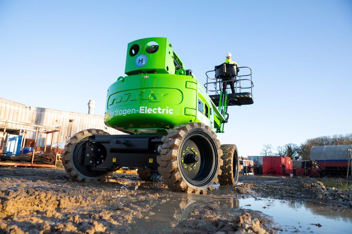 bauma 2025: Messepremiere für die Niftylift HR17 H2E, eine Hubarbeitsbühne mit Wasserstoff-Elektro-Antrieb | Foto: Niftylift