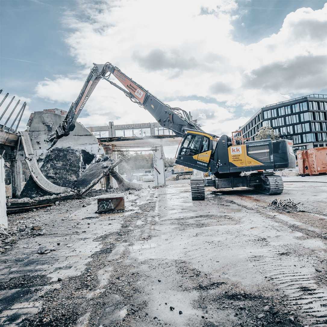 Abbruchbagger: Echle baut Volvo EC300 um Abbruchbagger: Echle baut Volvo EC300 um