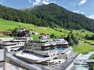 Thermenneubau: Wasser als verbindendes Element