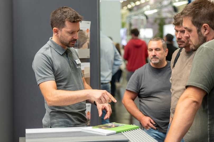 Während der gesamten Messetage haben Besucher die Möglichkeit, praxisnahe Schulungen und persönliche Beratung direkt am Stand von Naturinform zu erleben. | Foto: Naturinform Während der gesamten Messetage haben Besucher die Möglichkeit, praxisnahe Schulungen und persönliche Beratung direkt am Stand von Naturinform zu erleben. | Foto: Naturinform