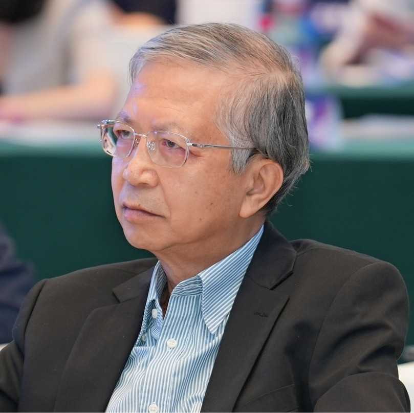 Emmanuel Leung ist Principal Consultant für lokale und internationale Projekte bei CPG Facilities Management Pte Ltd. Er ist ein anerkannter Experte für Facility Management mit einer Spezialisierung auf intelligente und nachhaltige Lösungen für große Infrastrukturen, einschließlich Flughäfen, Krankenhäuser und Leitungskanälen. | Foto: Entellgenio