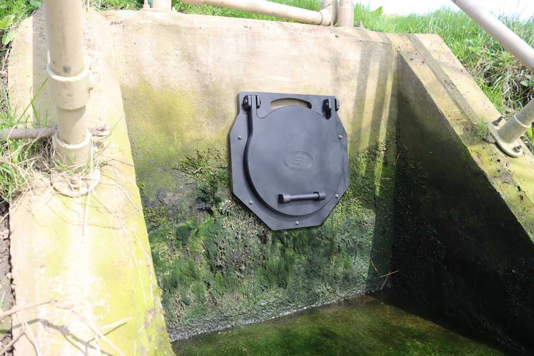 Rückstauklappe aus korrosionsfreiem Polyethylen