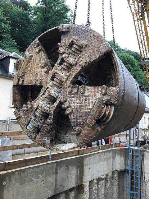 Maschine geborgen Maschine geborgen
