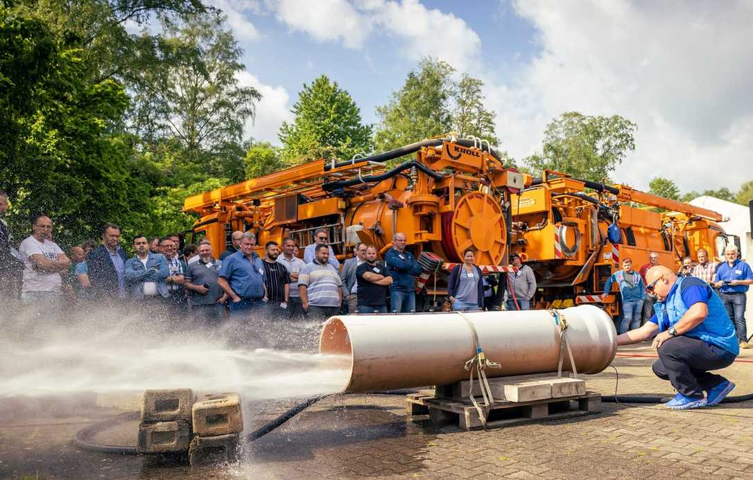 Deutscher Tag der Kanalreinigung 2025: Drohnen, Druck und „Hau den Lukas“