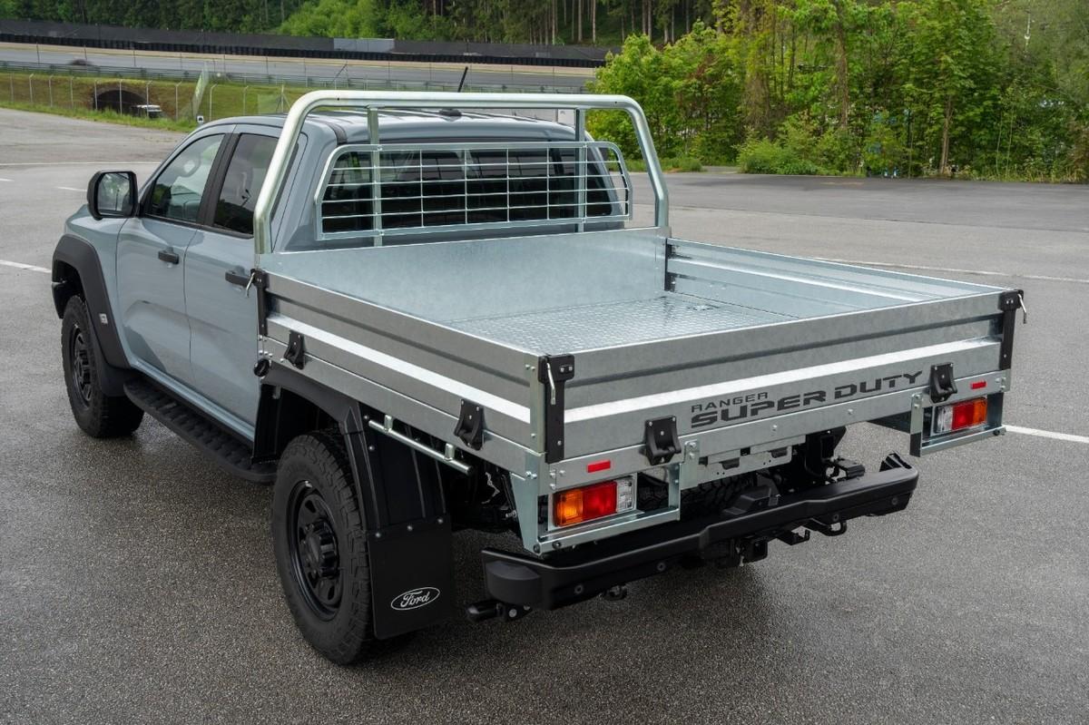 Vorbereitet für spezielle Einsatzzwecke: Der Super Duty ist als Basisfahrzeug für Umrüster konzipiert. | Foto: Ford
