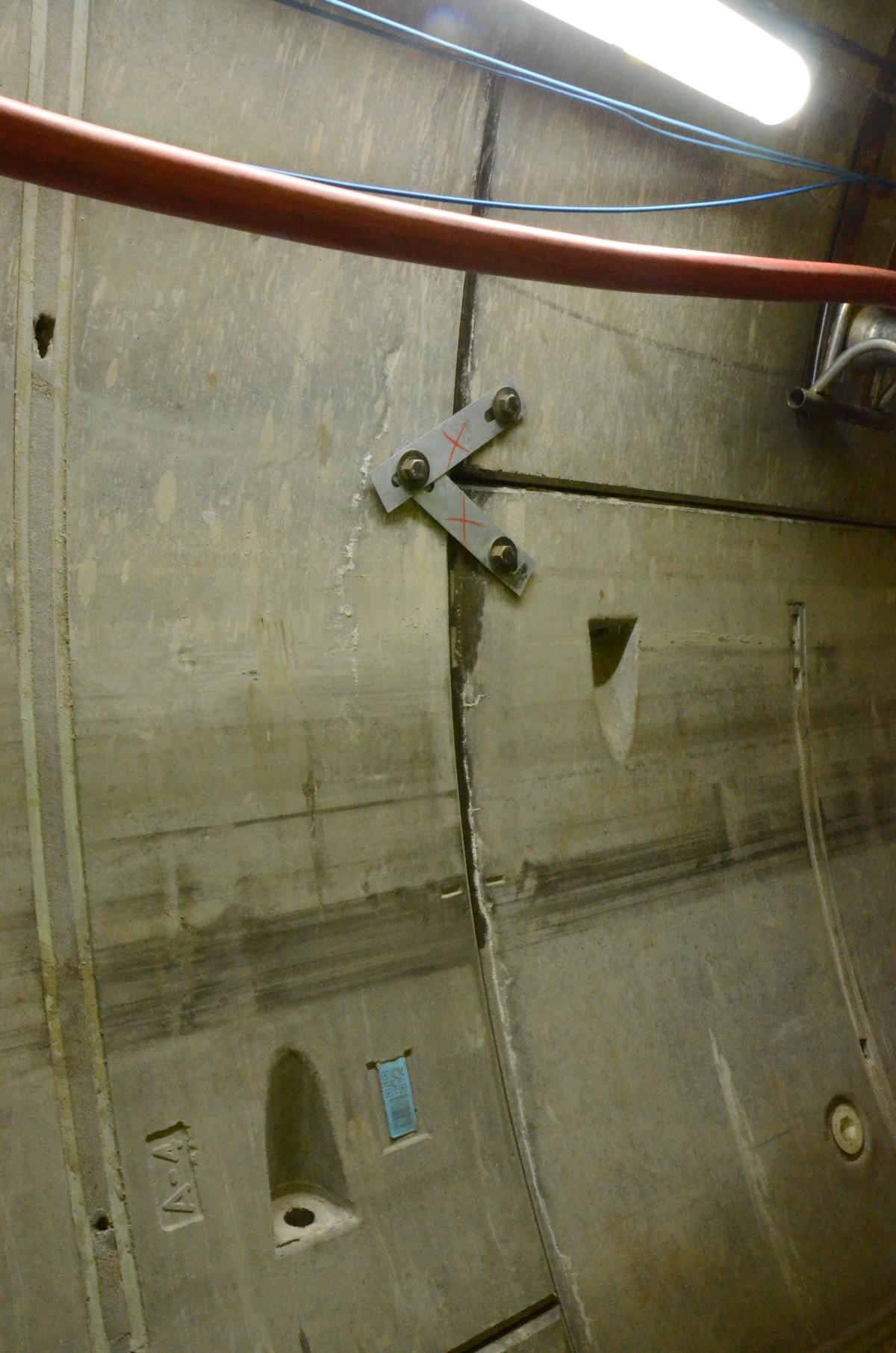 Einen Tübbingring nach dem anderen baut die TBM in den Tunnel ein, den sie gräbt. 24.000 Tübbinge sollen am Ende verbaut sein. | Foto: B_I/Saric