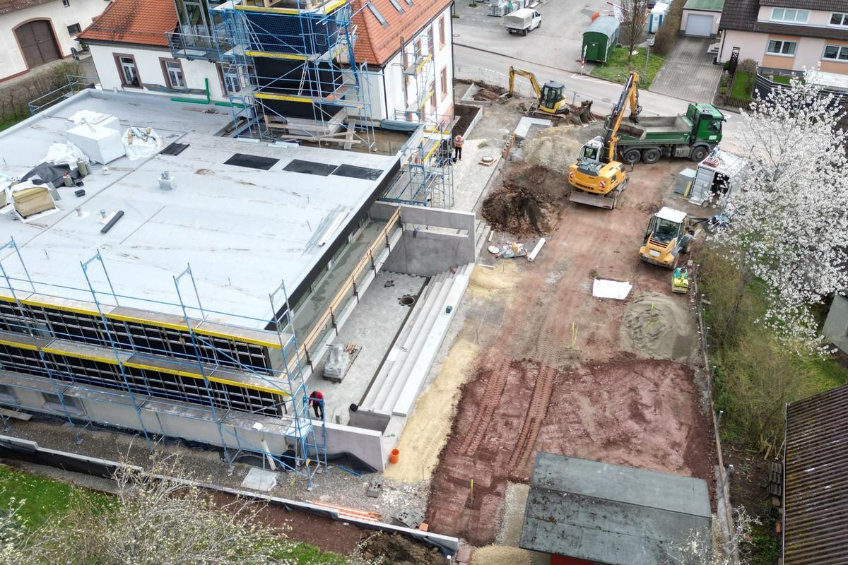 Große Investition einer kleinen Gemeinde: der Neubau des Kindergartens neben dem „Haus der Vereine“ in Schabenhausen. | Foto: J. Mahrholdt