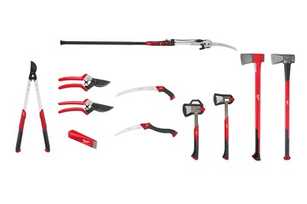 Neue Outdoor-Handwerkzeuge von Milwaukee: Äxte, Astscheren und Sägen für Garten