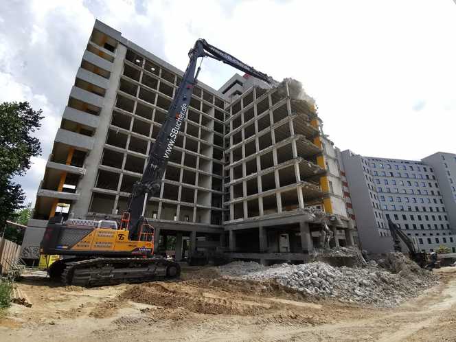 High Reach trifft Standfestigkeit