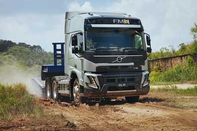 Volvo Trucks: Neue Motorenplattform für HVO und Wasserstoff