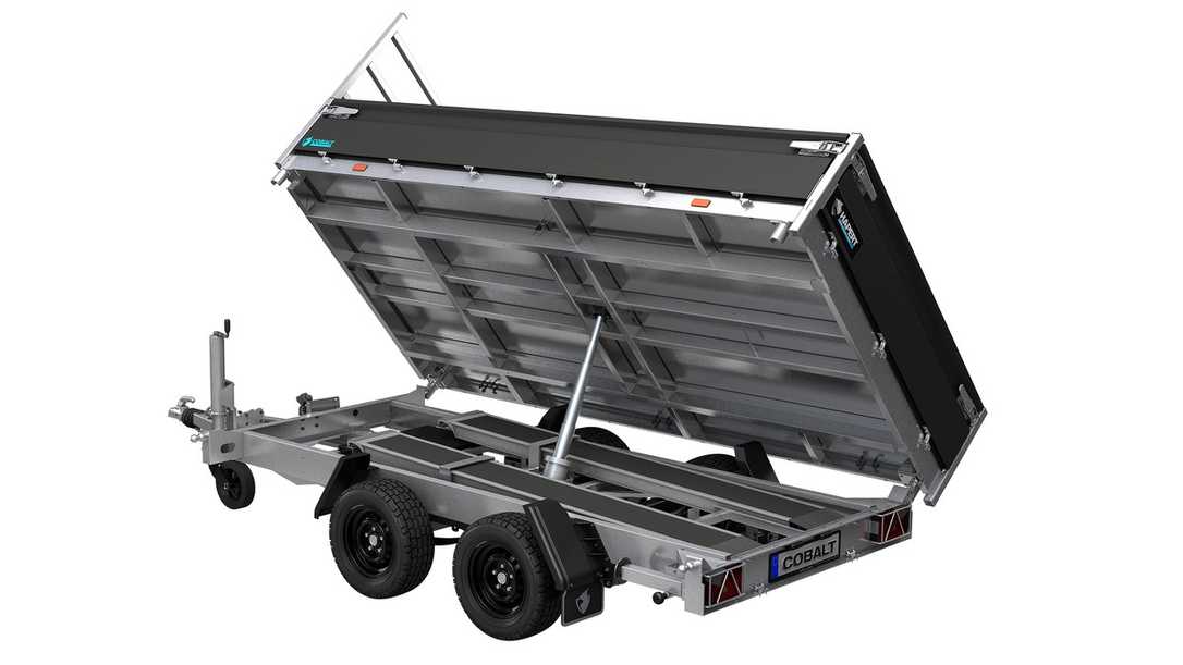 Demopark 2025: Cobalt HM+ stellt Hapert einen Dreiseitenkipper vor