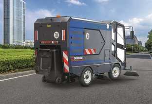 E-Kehrmaschine mit Straßenzulassung