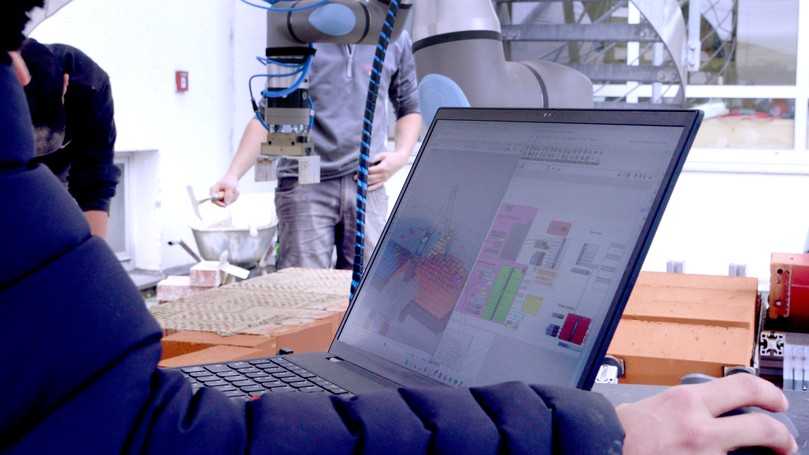 Je nach Standort der Wand berechnet der Design-Konfigurator den idealen Winkel der einzelnen Ziegel. | Foto: TUM