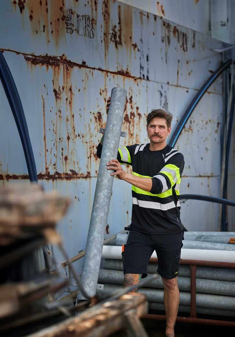 In Fristads Tyresta-Reihe gibt es nun auch eine sommerliche kurze Hose: die Flex Handwerker-Shorts Stretch sowohl als Herren- als auch als Damenmodell. | Foto: Fristads