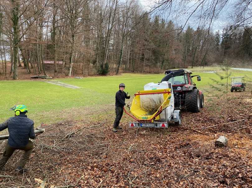 Nach einem Unwetterereignis werden die betroffenen Bereiche effizient freigeräumt. | Foto: Golf-Club Feldafing Nach einem Unwetterereignis werden die betroffenen Bereiche effizient freigeräumt. | Foto: Golf-Club Feldafing