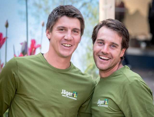 Markus Sutter (l.) leitet die Ausbildung im Unternehmen von Michael Keller (r.). Markus Sutter (l.) leitet die Ausbildung im Unternehmen von Michael Keller (r.).