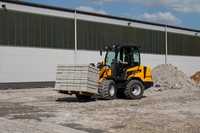 Starker Begleiter bei Pflaster- und Pflegearbeiten