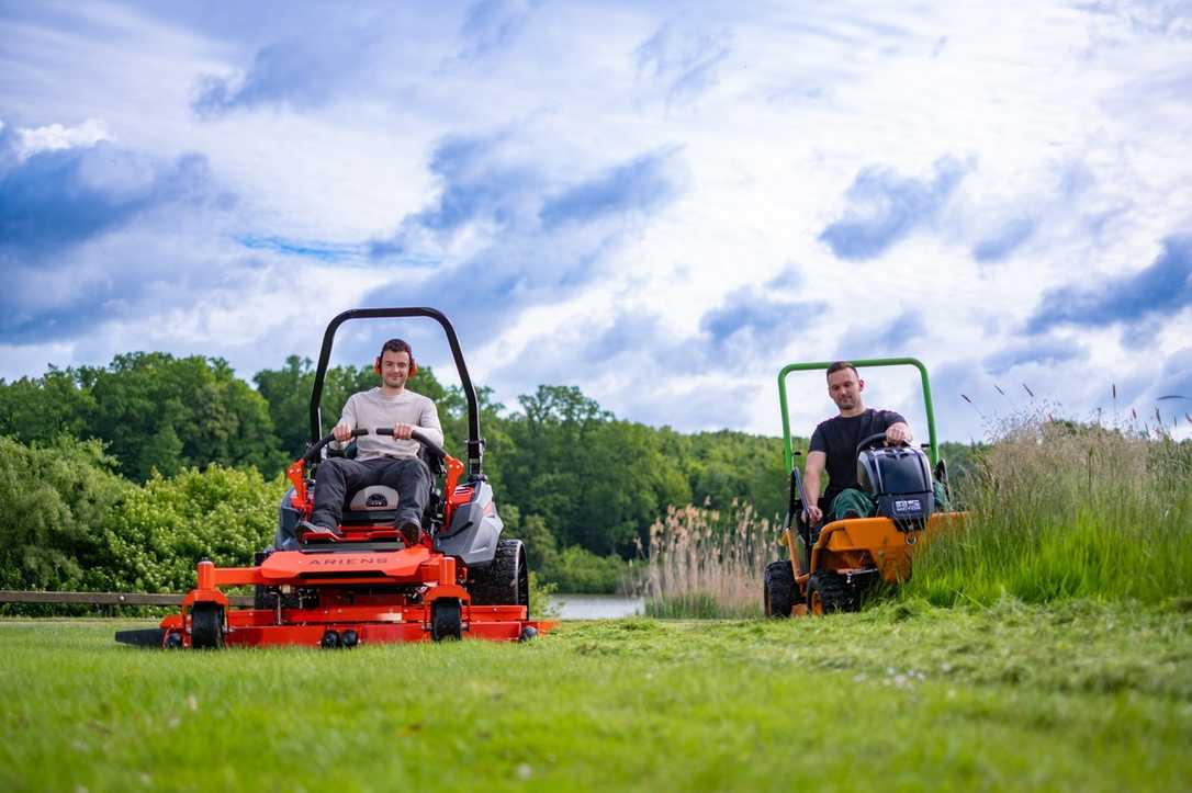 Akku-Aufsitzmäher & Mähraupen: Ariens auf der GaLaBau 2026