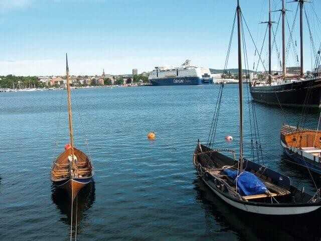 An Bord bei IBAK: Vorträge, Diskussionen und Meer An Bord bei IBAK: Vorträge, Diskussionen und Meer