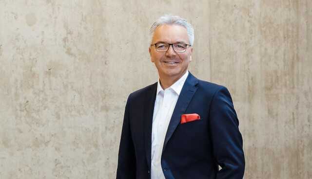 Individuell angepasste Spezial-Maschinen statt „klassischer“ Baggerfabrik: Dominik Erath ist seit 2017 Geschäftsführer bei KTEG. | Foto: Kiesel