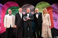 Dr. Nikolas Stihl erhält Global Leadership Award