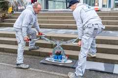 Probst bringt neues Vakuum-Verlegegerät mit Akku raus