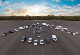 Runderneuertes Transporter-Quartett