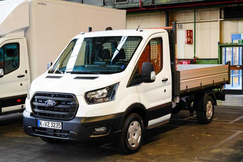 Ford Transit mit Kippbrücke von Scattolini im Einrechnungsgeschäft. | Foto: Randolf Unruh, Ford