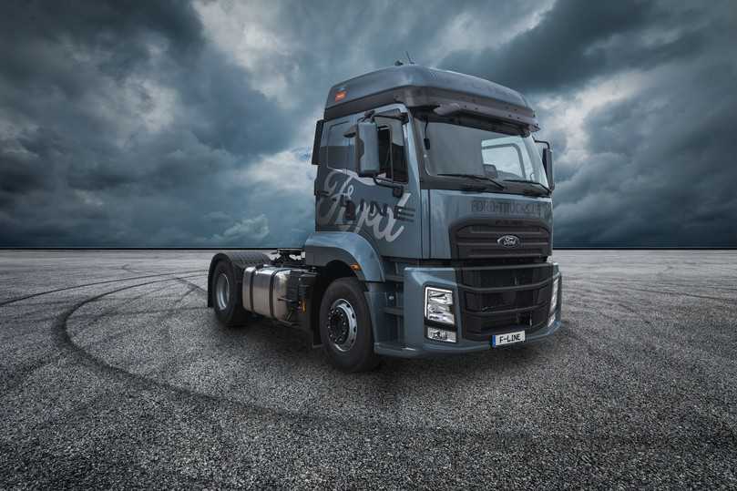 Die 4x2-Sattelzugmaschine des Ford F-Line lässt sich mit Kipphydraulik für den schweren Kippsatteleinsatz ausrüsten. | Foto: Ford Trucks Die 4x2-Sattelzugmaschine des Ford F-Line lässt sich mit Kipphydraulik für den schweren Kippsatteleinsatz ausrüsten. | Foto: Ford Trucks