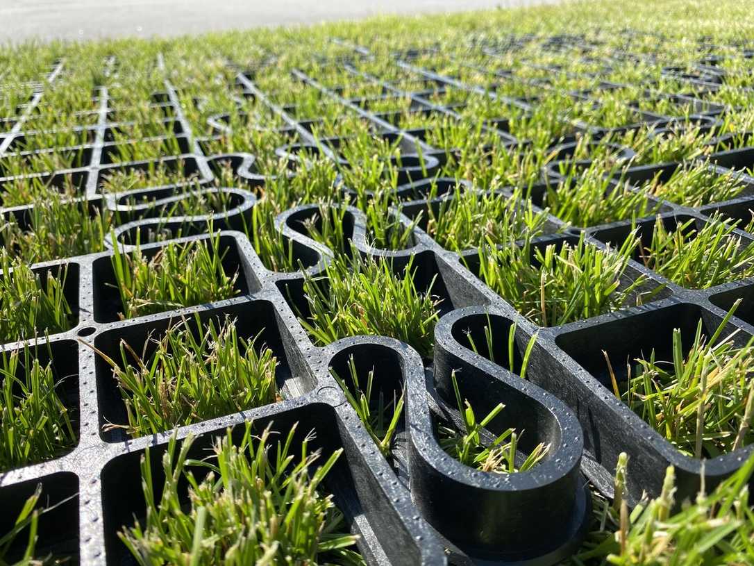 Für Profis und Heimwerker: Schwabengitter – die neuen Rasengitter von Schwab Rollrasen