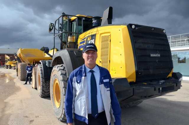 Komatsu-Radlader: Leistungsverzweigter Antrieb spart Sprit