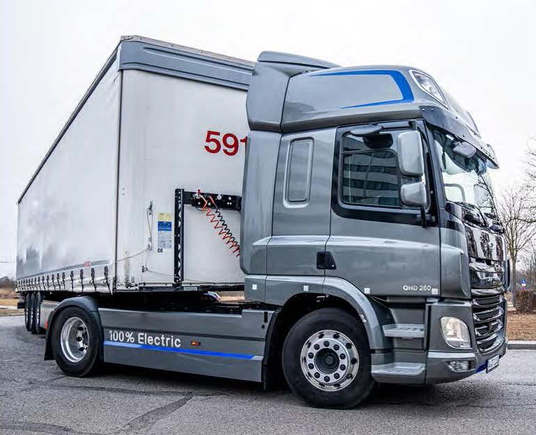 100 Prozent elektrisch geht der Quantron QHD BEV 50-280 als Sattelzug für bis zu 44 t Gesamtgewicht auf Tour. | Foto: Quantron AG