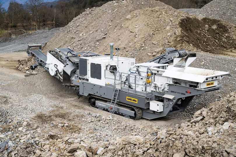 Die neue raupenmobile Prallbrechanlage GIPO P 111 GIGA hat wie ihre "Schwester" einen Genset-Antrieb. | Foto: GIPO